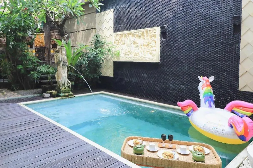 Antara Sunset Road Hotel Ubud Indonésia