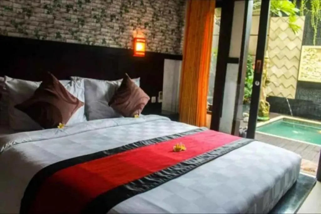 Antara Sunset Road Hotel Ubud 3*,